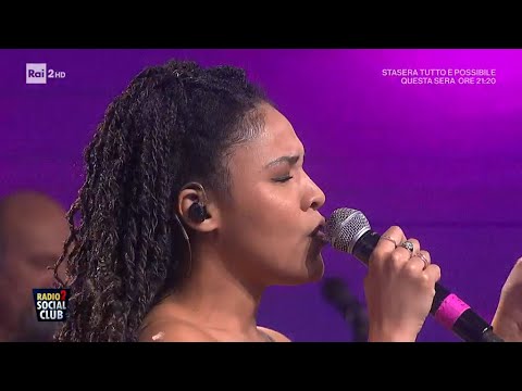 Frances Alina Ascione con "Say Say Say" - Radio2 Social Club 08/04/2024