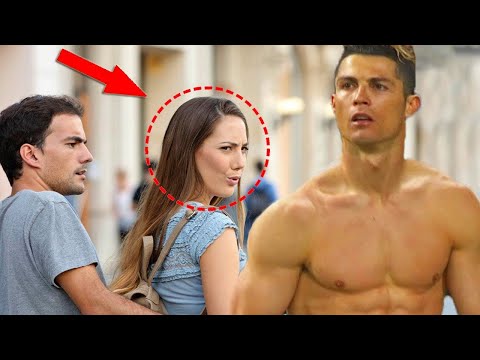 Ronaldo Halkın Arasında Üstünü Çıkartarak Gezdiğinde Kadınlar Bakın Ona Ne Yaptı !!
