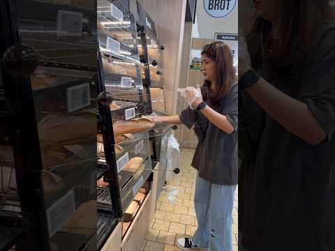 ഈ അബദ്ധങ്ങൾ നിങ്ങൾക് സംഭവിക്കാറുണ്ടോ🇩🇪|Riya Jensaj|#shorts #germany #malayalam #viral #bread #food