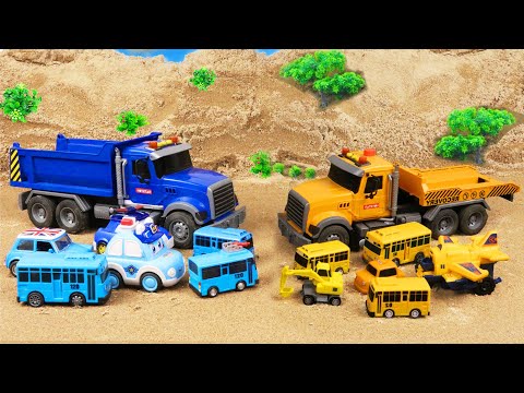 Rescue the truck from the pit with excavator and crane truck | Car toy stories | Enjo mini farm