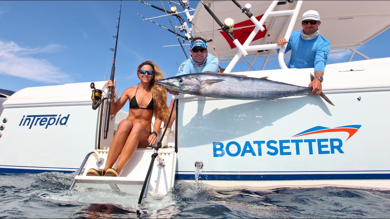 Girl Catches Monster Florida Wahoo on Spinning Reel