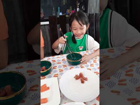 Cô Bé Hiểu Chuyện ... || Good Little Girl #shorts