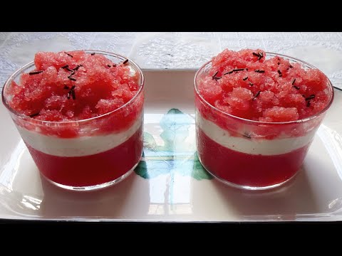 GELATINA DE SANDIA CON YOGUR GRIEGO Y GRANIZADA DE SANDIA.