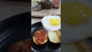 Easy EGG BURGER at HOME in 5 minutes | easy snack #shorts #eggburger #easysnack #homemade #snacks