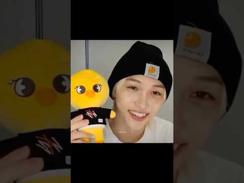 FELIX, YOU EAT YOURSELF??😝🐣❤️#felix #straykids #skz #skzedit #kpopskz #shorts #viral