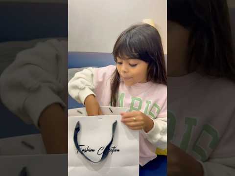 Que lleva Marie en su bolsa 😱 #shorts #video #youtubeshorts #viralvideo