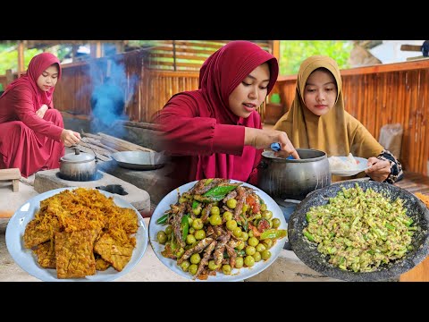 Makin Nikmat Botram Di Saung, Di Sambut Hujan Deras, Nasi Liwet Pete, Balado Takokak, Tempe Lengkuas