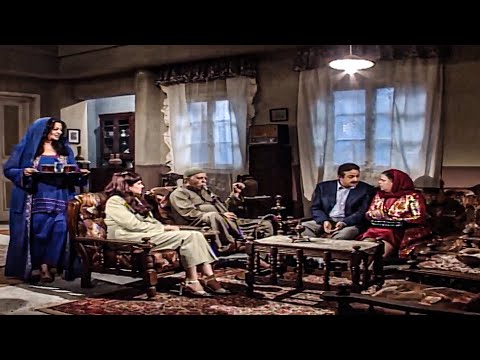 لما تروح تتقدم لحب عمرك وتلاقي أبوها قاعد معاك وبيشرب شيشة 😂