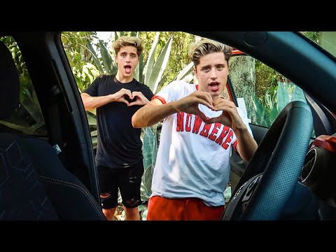 THE SHIGGY DANCE CHALLENGE - MARTINEZ TWINS