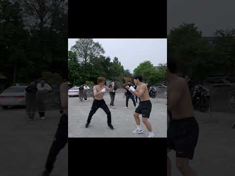 Biker gang fight with Kung fu guy #yatchaclub #valetudo Biker gang fight with Kung fu guy #yatchaclub #valetudo
