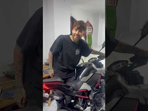 Cumpliendo el sueรฑo de cualquier chaval que se acaba de sacar el A2