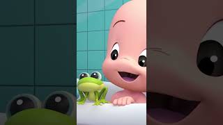 Bath Time Fun with Cuquin! 🚿🎶 #CleoandCuquin #Cuquin