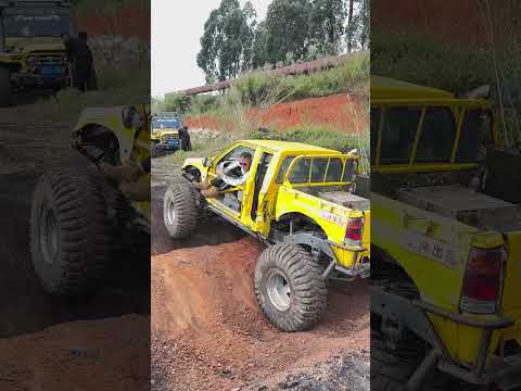 Challenging off road driving #pickup #offroad #4x4