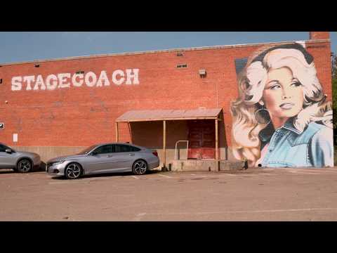 Fort Worth mural honors Dolly Parton's legacy after her death