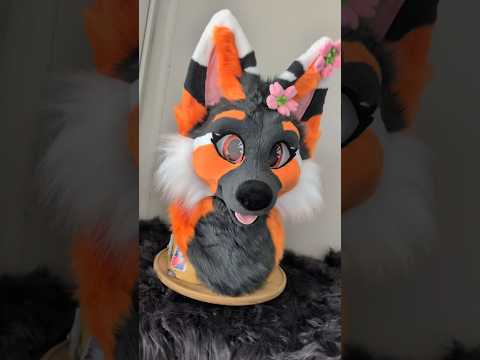 Vix the crossfox! | FURSUIT FEATURE