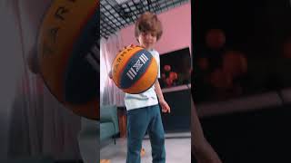 De la AU la UAU - Play