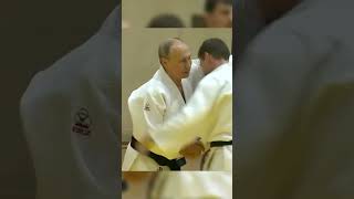 #putin #lider #presidente #rusia Putin playing football.