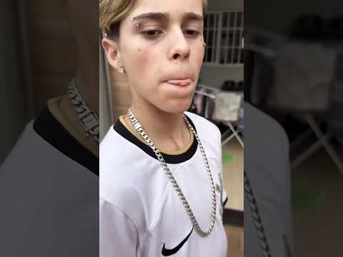 QUANTOS PIRCING THIAGO TEM ???