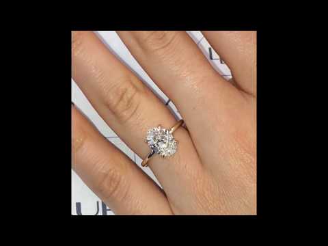 2 carat Oval Diamond Engagement Ring