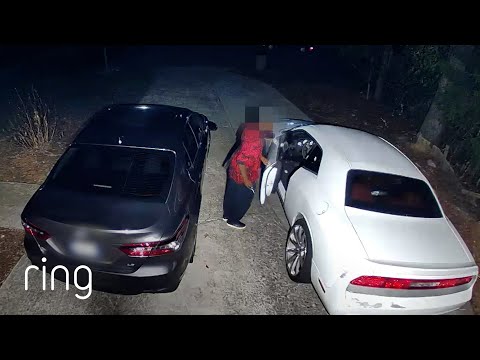 Stranger Trying to Get Inside a Vehicle Gets Caught! | RingTV