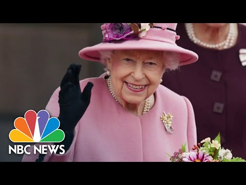 Queen Elizabeth’s Former Bodyguard Shares Story Of Her Quick Wit, Sense Of Humor
