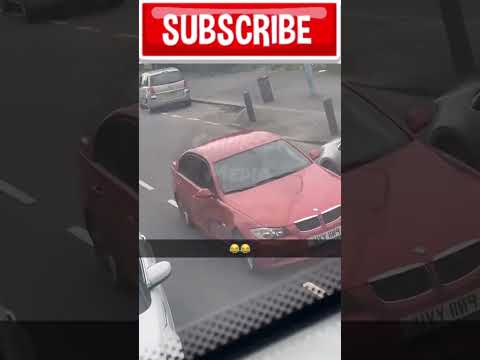 #chinkseyMEDIA | Policeman PUNCTURES 2 tyres of BMW driving CRIMINAL with SPIKE STRIP in Manchester