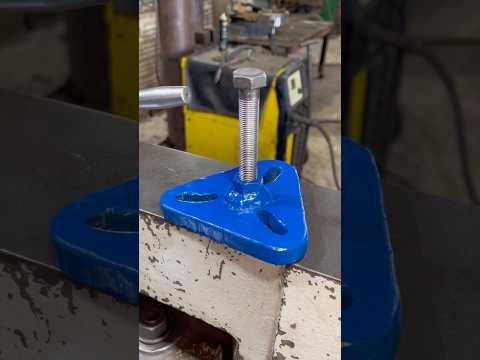 FABRICANDO SACADOR🔥🤩 #metal #welding #tornocnc #usinagem #torno #mecanica #oficina #machine #solda