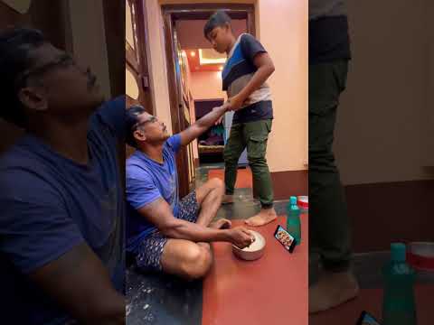 আজকে আমাদের দুপুরের মেনু হচ্ছে ডিমের ঝোল আর পুঁইশাক ইলিশ মাছের মাথা দিয়ে। #trending #funny