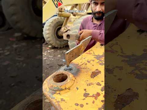 Wow super cool idea to recover in side broken bolt#skills#welding #brokenbolt