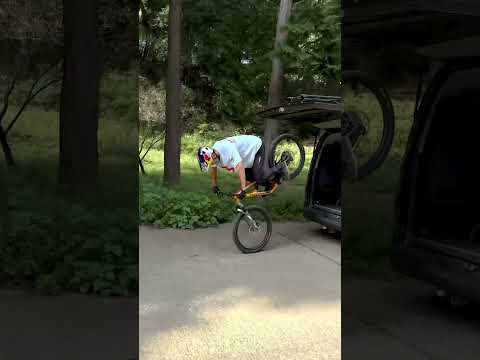 HOW TO PARK YOUR BIKE IN THE VAN 🚐