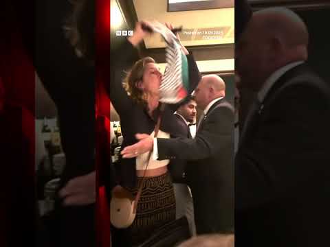 Protesters crash Donald Trump's meal at restaurant. #DonaldTrump #BBCNews