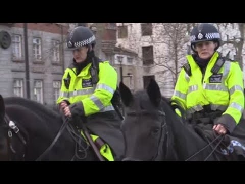 La Policía británica aumentará las sanciones por romper el confinamiento