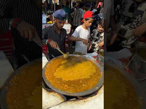 Young Brothers Of Pune Making Chole Kulche | Indian Street Food