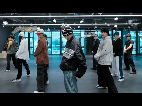 WayV 威神V 'FREQUENCY (Korean Ver.)' Dance Practice (2024 MUSIC BANK GLOBAL FESTIVAL Ver.)