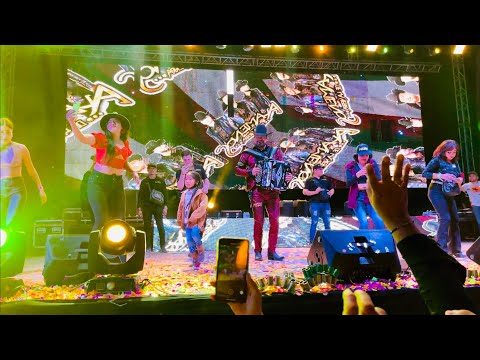 Alameños De La Sierra - Así Se Baila El Pasito Sierreño En Vivo Desde Oaxaca 2022