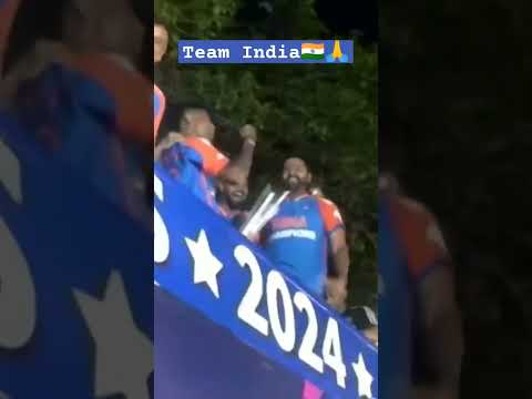 Welcoming Team India??? #india #mumbai #cricket #indiancricket #welcomehome #viral #bharat #trending