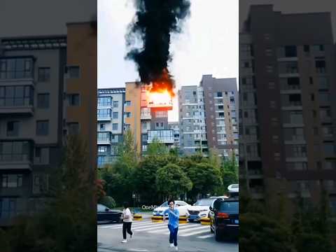 কেন 4000 বছর ধরে এই পাহাড়ে আগুন জ্বলছে- azerbaijan yanar dag #facts #fire #shorts