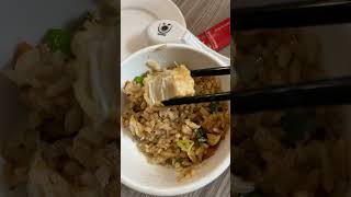 護理師的假日，在林邊的最後一天，蓮霧園的陽光和長輩們的笑容一樣溫暖。不怕辛苦，只怕他們太辛苦。北返前的一頓家常午餐，把人情味與在地美食一起打包。謝謝這段換宿時光，期待再回到蓮霧故鄉。 #護理師的假日