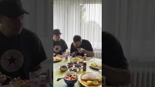Mein Salat bekommt die Note zwei von Ole Plogstedt