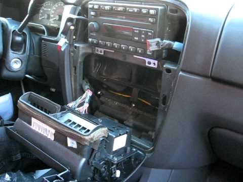 2001 Ford explorer radio removal #5