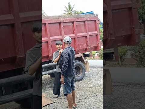 Bocah Ini Ternyata jago beladiri Preman Paling Ganas Tumbang - video selanjutnya silahkan klik ✓👉👉