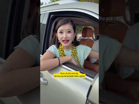 Vợ chồng tốt bụng giúp đỡ gia đình cậu bé nghèo! #shorts