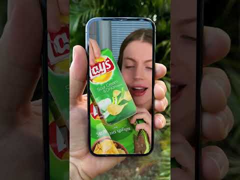 Tem uma capinha dentro da batata Lays 😱
