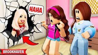 TEM UMA PORTA SECRETA NO MEU QUARTO | Historinhas Brookhaven Roblox | Bibi e Lud