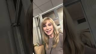 32 host byla herecká   přezdívkou  jitka  z filmu discopříběh . jarka stránská