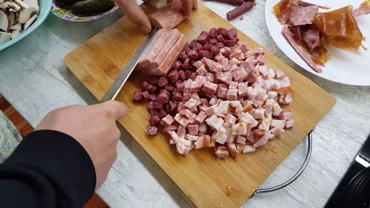 Невероятно вкусная солянка с копчёностями