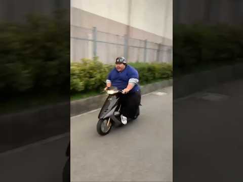 ふみちゃんはバイクがすき