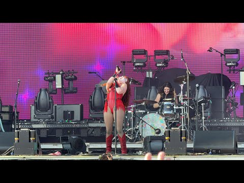 Chappell Roan - My Kink Is Karma - live Boston Calling 2024