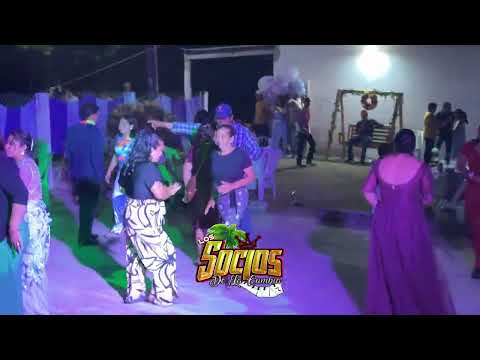 Pachuco, LA MINI MINI, El Ponche Caliente _ LOS SOCIOS De la Cumbia En Vivo Guayo 2025