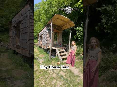 Explore a charmingly simple tiny house tour.
